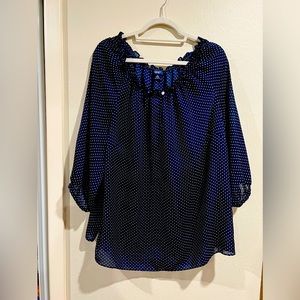 Chaps navy w/white polka dots sheer top. Size 2X. Excellent condition.